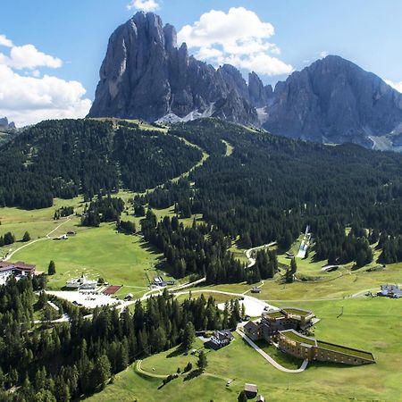 Cendevaves Alpine Silence Hotell Santa Cristina Val Gardena Eksteriør bilde